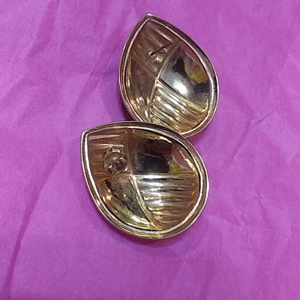Earrings    - Picture 4 of 5